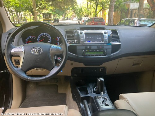 Toyota HILUX SW4 SRV 4X4  2015/2015